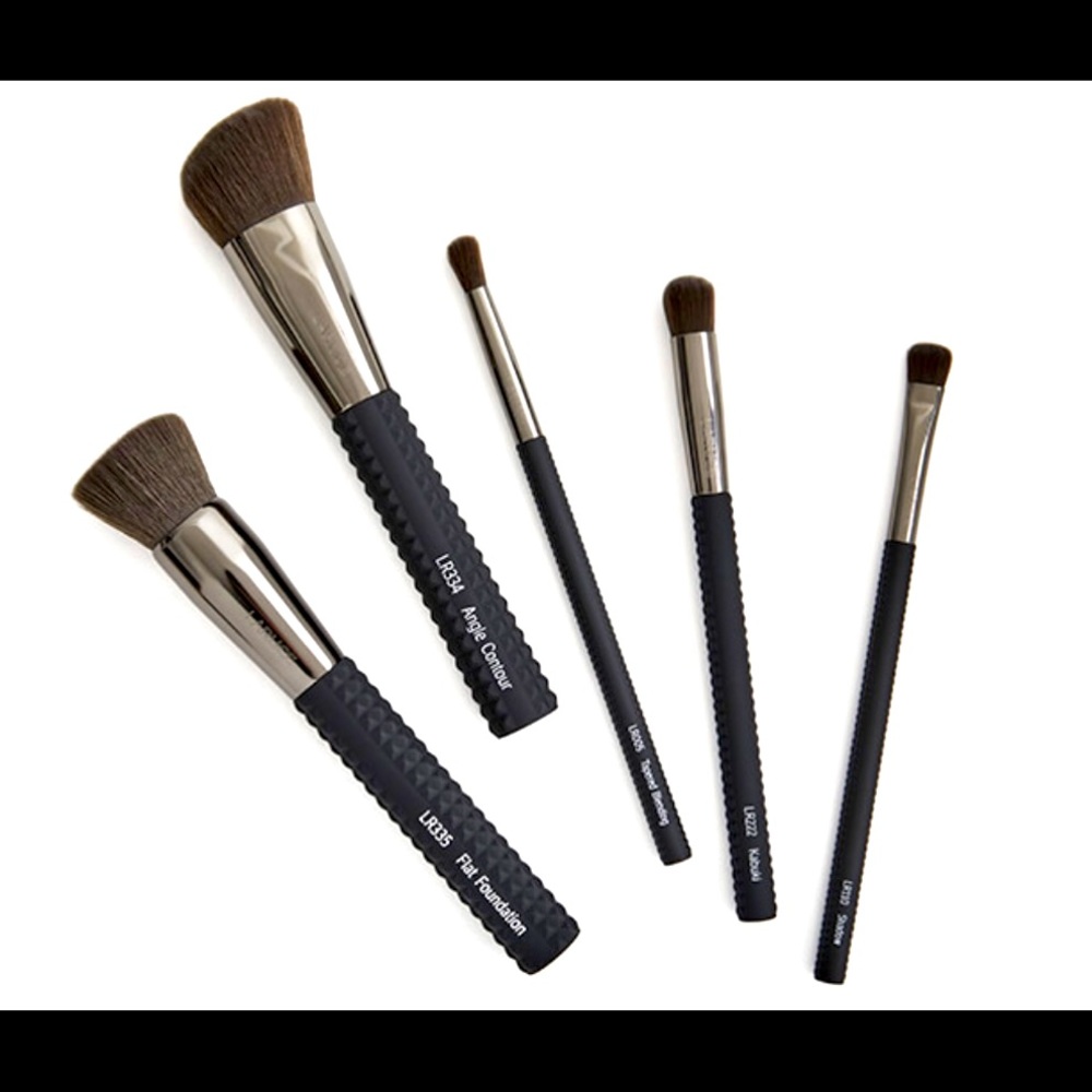 Laruce 5- piece brush set / BNIB